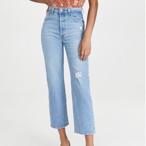 Levi’s Ribcage Straight Ankle Jeans in Samba Done